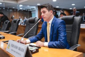 Fernando Braide vota contra novo aumento de impostos no Maranhão