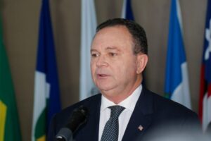Carlos Brandão retirou cisto do rim e se recupera bem, diz hospital