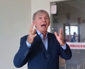 Justiça manda coronel Monteiro retirar fakenews do ar sob pena de multa