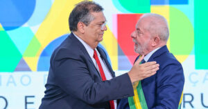 Lula deverá confirmar nome do ministro Flávio Dino para vaga no STF ainda hoje