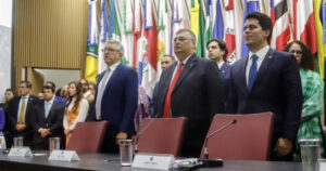 VÍDEO: Ao lado de Flávio Dino e Carlos Brandão, Fufuca toma posse como ministro dos Esportes