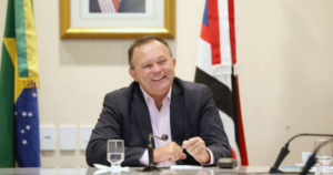 Brandão retorna da Índia e reassume Governo do Maranhão