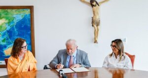 Lula sanciona lei que concede auxílio-aluguel para mulheres vítimas de violência doméstica