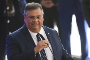 Dino confirma que PF investigará conduta de agentes públicos da Lava Jato