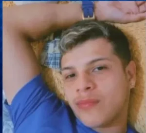 Vídeo: Motoboy morre após ser atropelado por carro em Pinheiro