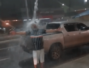 Cunha Santos lava a alma. Assista vídeo