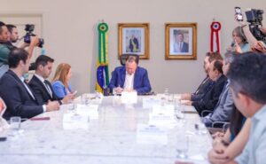 Sancionada lei de Iracema Vale que obriga comunicação à DPE dos nascimentos sem identificação de paternidade
