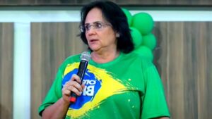 Damares: Bolsonaro enfrentou máfia que arrancava ‘dentinhos’ de crianças de 3 anos para que elas não mordessem durante sexo oral
