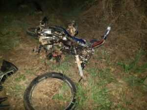 Colisão entre motocicleta e carreta deixa dois mortos em Maracaçumé