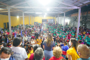 Detinha promove pagode político e o bicho corre solto no Anjo da Guarda