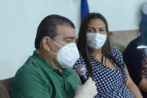 Em momento de fé prefeita de Anapurus e família agradecem pela recuperação do líder político Ivanildo Monteles