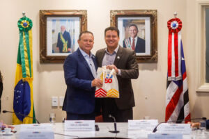 Carlos Brandão e Felipe Camarão no lançamento do Plano Maranhão 2050