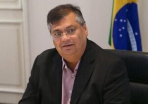 Flávio Dino: Nassif é alvo de censura genérica e inconstitucional