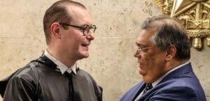 Dino e Zanin apoiam amigo de Flávio Bolsonaro ao TRF-1