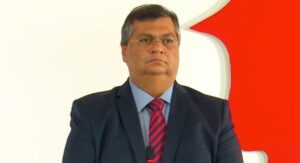 “Cada um decide o risco que quer correr”, diz Flávio Dino sobre aglomerações