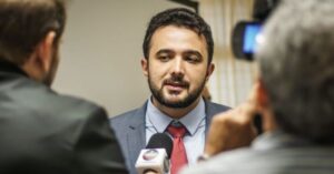 Dr. Yglésio estima duas semanas para resolver questão de partido…