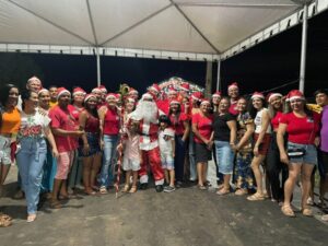 Supermercado surpreende famílias de Vitória do Mearim com ceia natalina