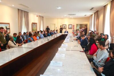 Deputados estaduais prestigiam lançamento do programa estadual ‘Minha Renda’ no Palácio dos Leões