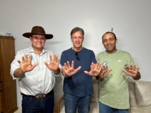 Apoio Reforçado: Paulo Lira e Joinha Recebem Aluísio Mendes em Roda de Conversa em Açailândia