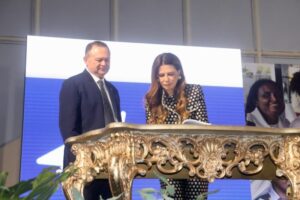 Abigail toma posse como nova secretária de Estado da Mulher