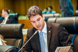 Braide sanciona aumento de salário para Esmênia e cúpula da Prefeitura de São Luís
