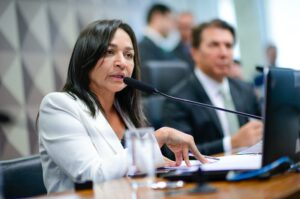 Eliziane vota a favor de restrição às ‘saidinhas’ de presos