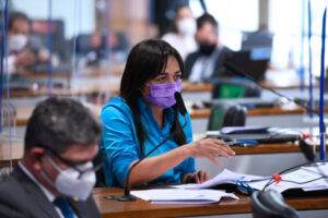 Depoimentos de especialistas à CPI mostram a ineficácia do governo no combate à pandemia, diz Eliziane