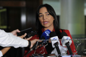 Eliziane alerta para nova proposta do abono salarial ser condicionada à previsão orçamentária