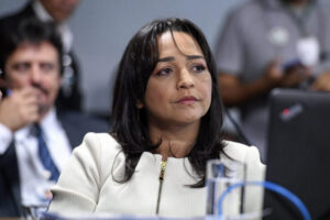 Para Eliziane, reverendo Amilton Gomes usou a fé para fazer negociação de vacinas