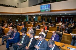 Deputados deixam Weverton na mão e ignoram homenagem a ministro da Justiça de Bolsonaro