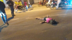 Mulher tenta suicídio se atirando na frente de veículos em avenida de  Chapadinha