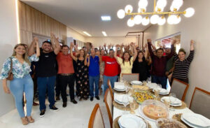 Prefeita Vanderly Monteles reúne eleitos e lideranças da região e sacramenta aliança em prol do Baixo Parnaíba