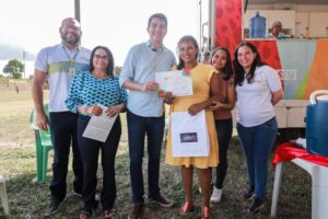 Incentivo ao empreendedorismo: Fernando Braide entrega kits para formandos de curso do Sesi