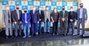 Governador Flávio Dino assina ordem de serviço para obras em Caxias