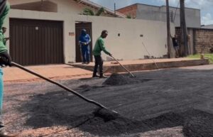 Região central de Pinheiro ganha novo asfalto e vicinais na zona rural são recuperadas