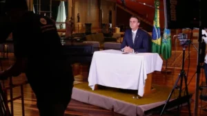 Partido de Bolsonaro entra com ação surreal para censurar pronunciamento de Lula