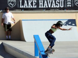 Fadinha voa alto e é a primeira skatista a vencer duas etapas consecutivas da Street League nos EUA