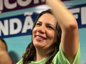 Flávia Alves avança em montagem de alianças, cresce na disputa e preocupa Rubens Júnior e Zé Carlos