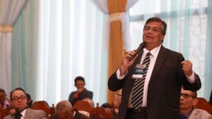 Promotoria Militar abre investigação sobre uso eleitoral da estrutura da PM por Dino