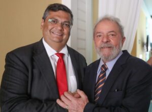 Lula defende frente ampla e cita Dino entre presidenciáveis da esquerda para 2022
