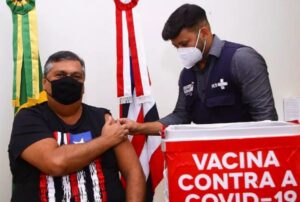 Ministério Público tenta arquivar sem investigar caso de fura-fila da vacina por Flávio Dino