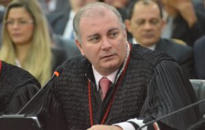 Froz Sobrinho suspende inquérito contra empresa que vendeu terreno do Cajueiro para WPR