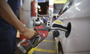 Governo Brandão reduz ICMS sobre combustíveis