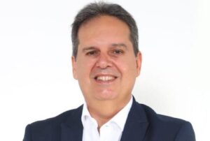 Gilberto Aroso alerta para ‘golpe institucional’ em retorno de Dutra