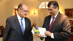 Gilmar pede que STF nomeie Dino como relator de ação que contesta Emendas Pix