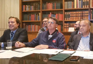 Netos de Luiz Gonzaga emitem “nota de nojo” após uso político de música do avô por Bolsonaro em live