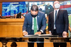 Deputados manobram para garantir presidência da Alema para Glalbert Cutrim