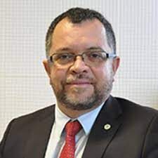 IEMA em crise: Diretor é acusado de negligência na gestão financeira e deixa profissionais sem receber