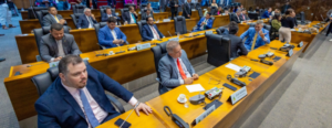 Deputados têm reunião a portas fechadas após decisão de Moraes