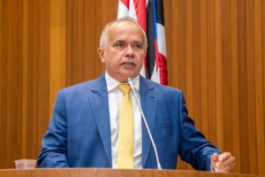 Deputado do PCdoB tentou enrolar colegas em votação de aumento do ICMS